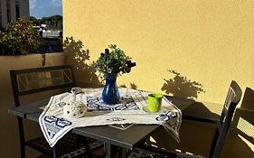 Grelly'S House - Holiday In Rome - 50 Meters From The Metro